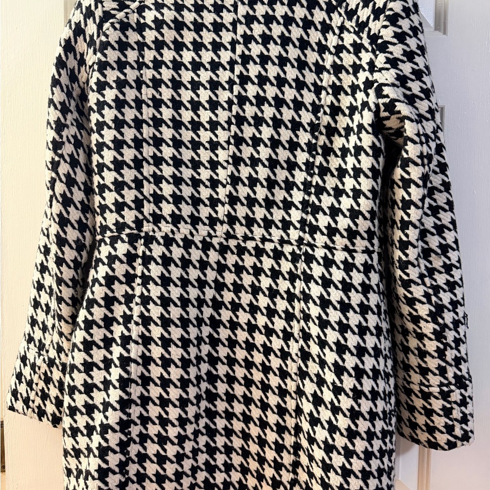 Venus Black & Cream Houndstooth Jacket – Size 6 – NWOT – Chic Zip Front Coat - Picture 6 of 7